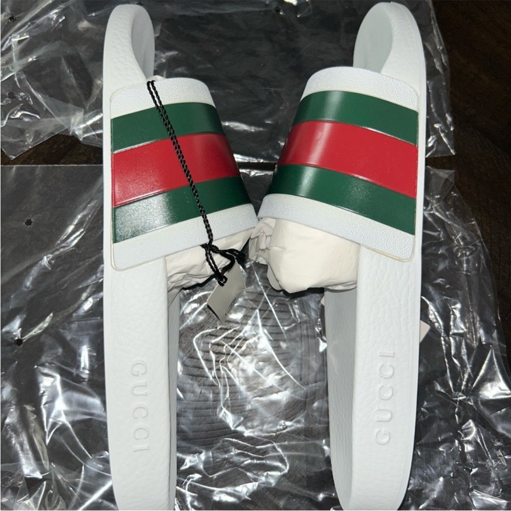 Gucci White Sandals with Red and Green Bands - Picture 5 of 10